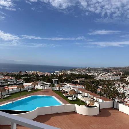 Island Village Heights Panoramic View Large Terrace San Eugenio アパート *
